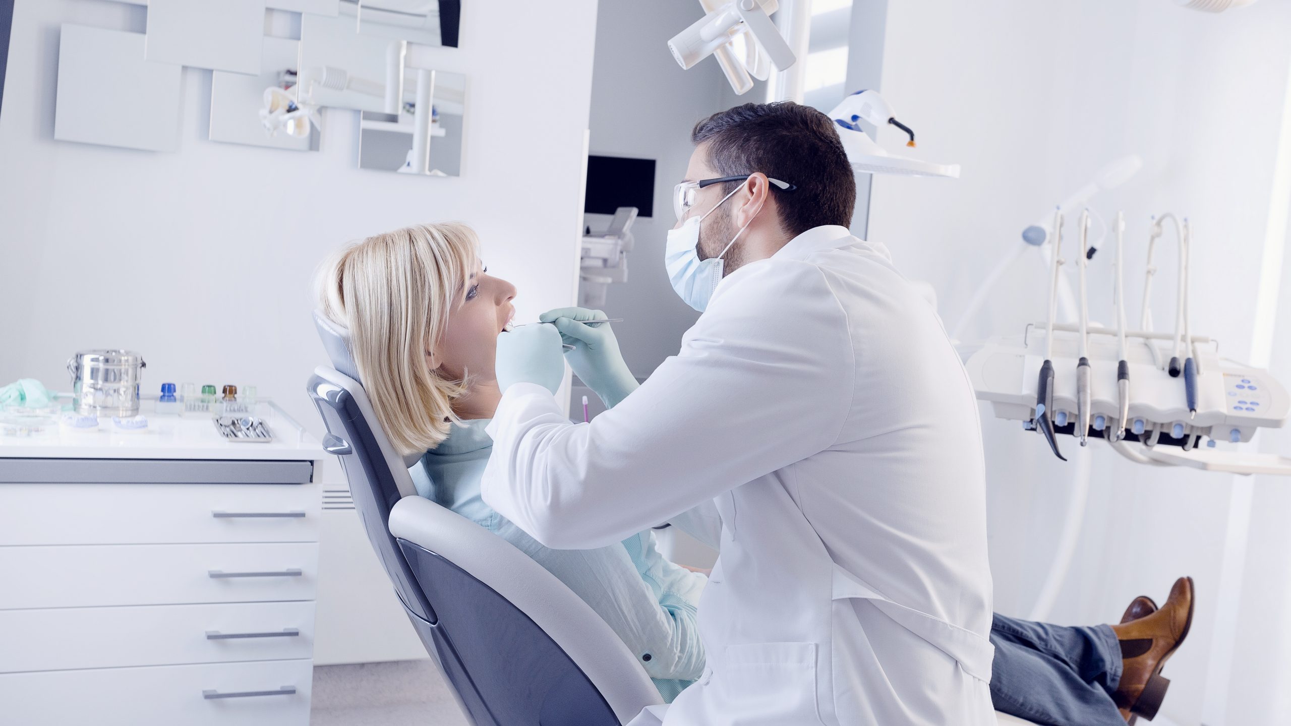 Dentist in Henry, IL